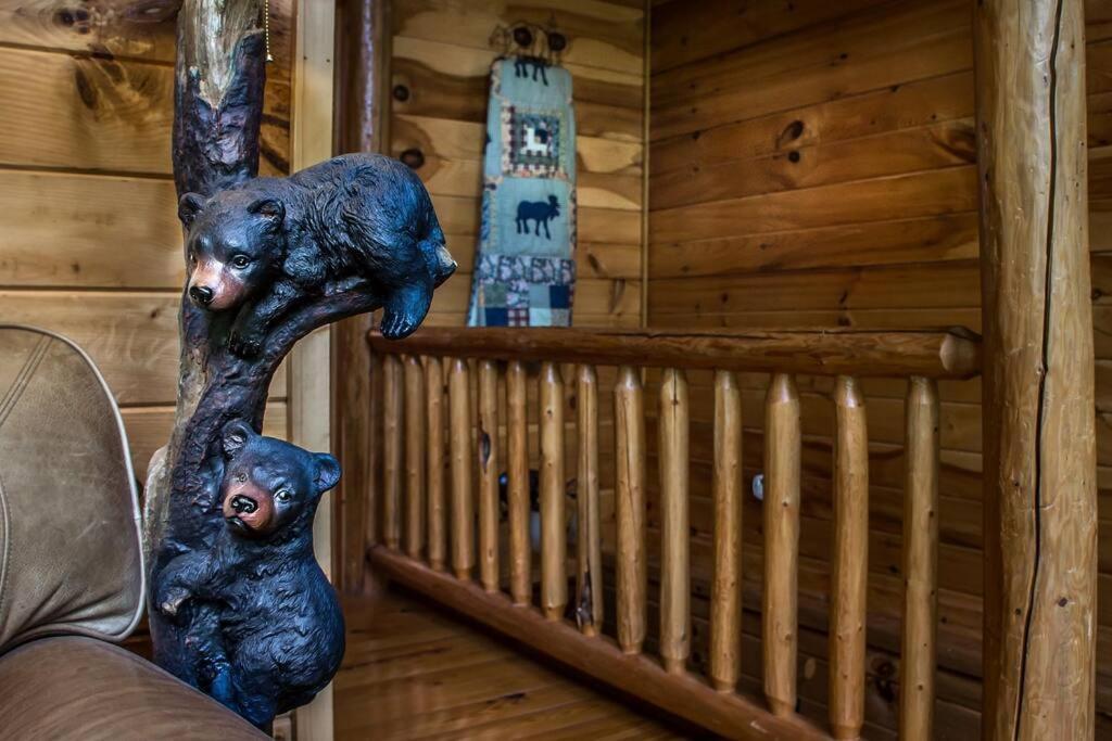 Holly Tree Hideaway - Semi Secluded Mtn Setting Villa Sevierville Eksteriør bilde