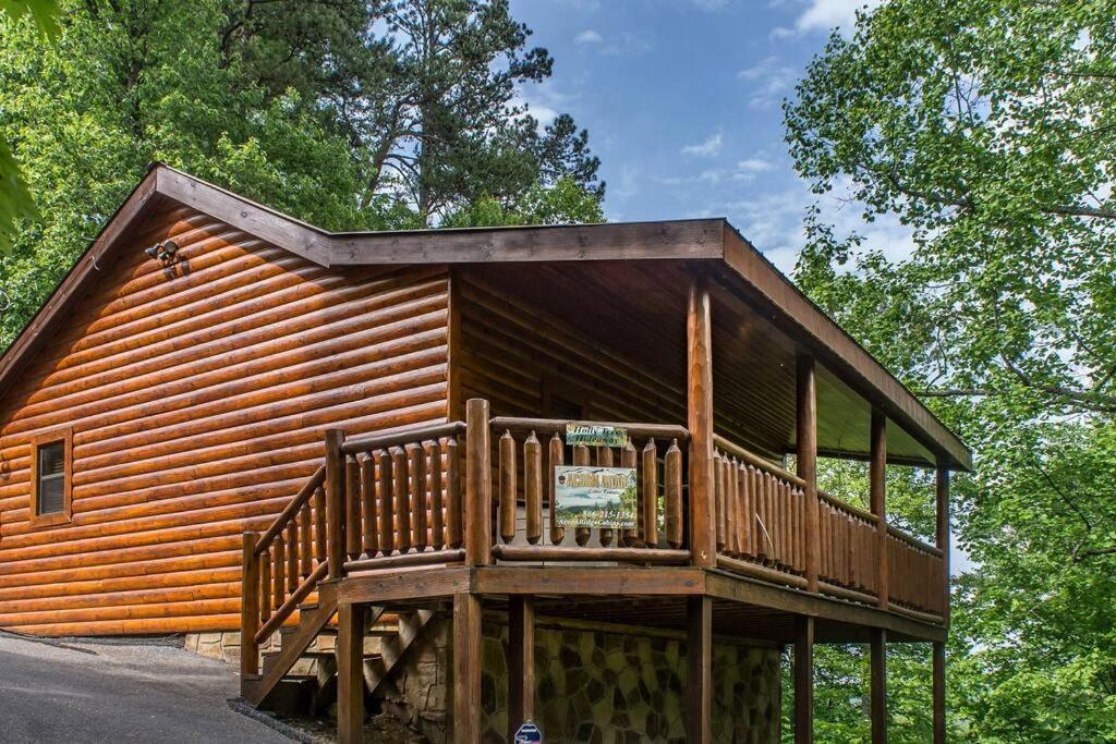 Holly Tree Hideaway - Semi Secluded Mtn Setting Villa Sevierville Eksteriør bilde